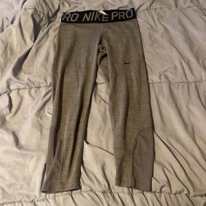 Nike Pro Capri Leggings